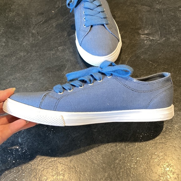 Men Penguin blue low top flat athletic shoes size 8 - Picture 3 of 11